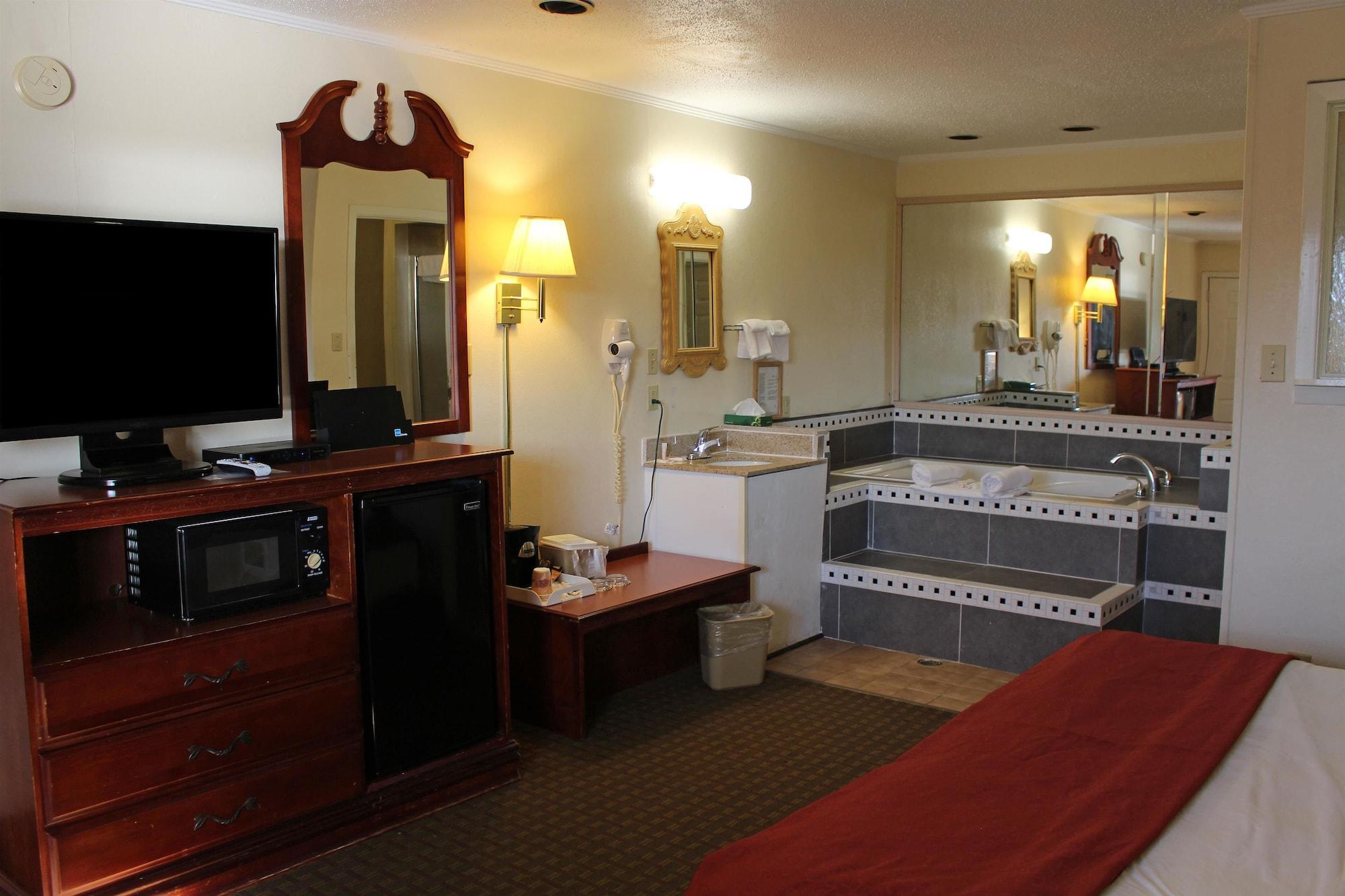 Lake View Inn & Suites Killen Екстериор снимка