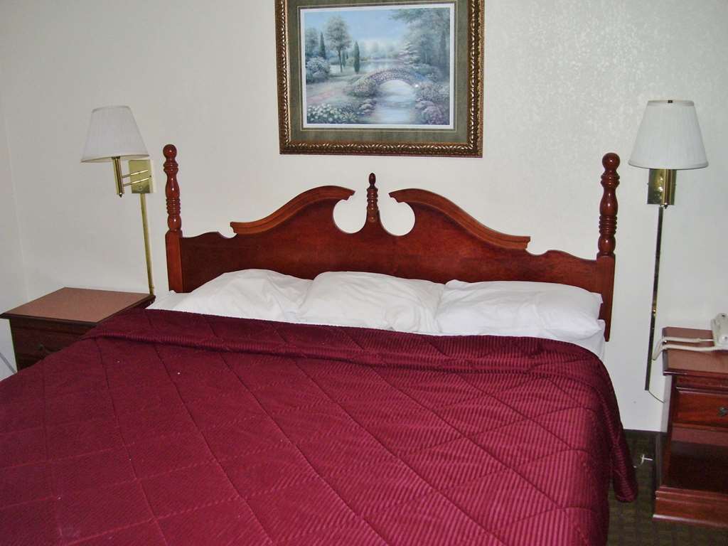Lake View Inn & Suites Killen Стая снимка